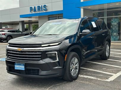 Used 2025 Chevrolet Traverse LT w/ Enhanced Driving Package