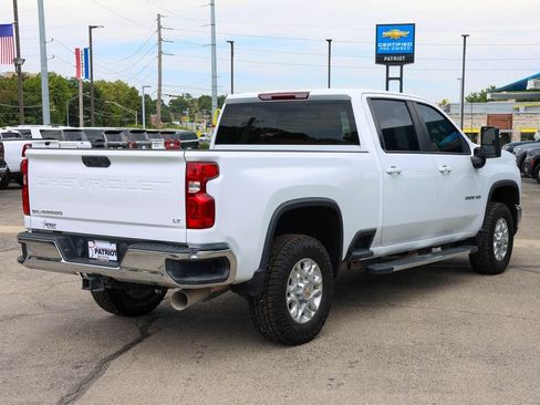 Used 2024 Chevrolet Silverado 2500 LT AWD/4WD image 3