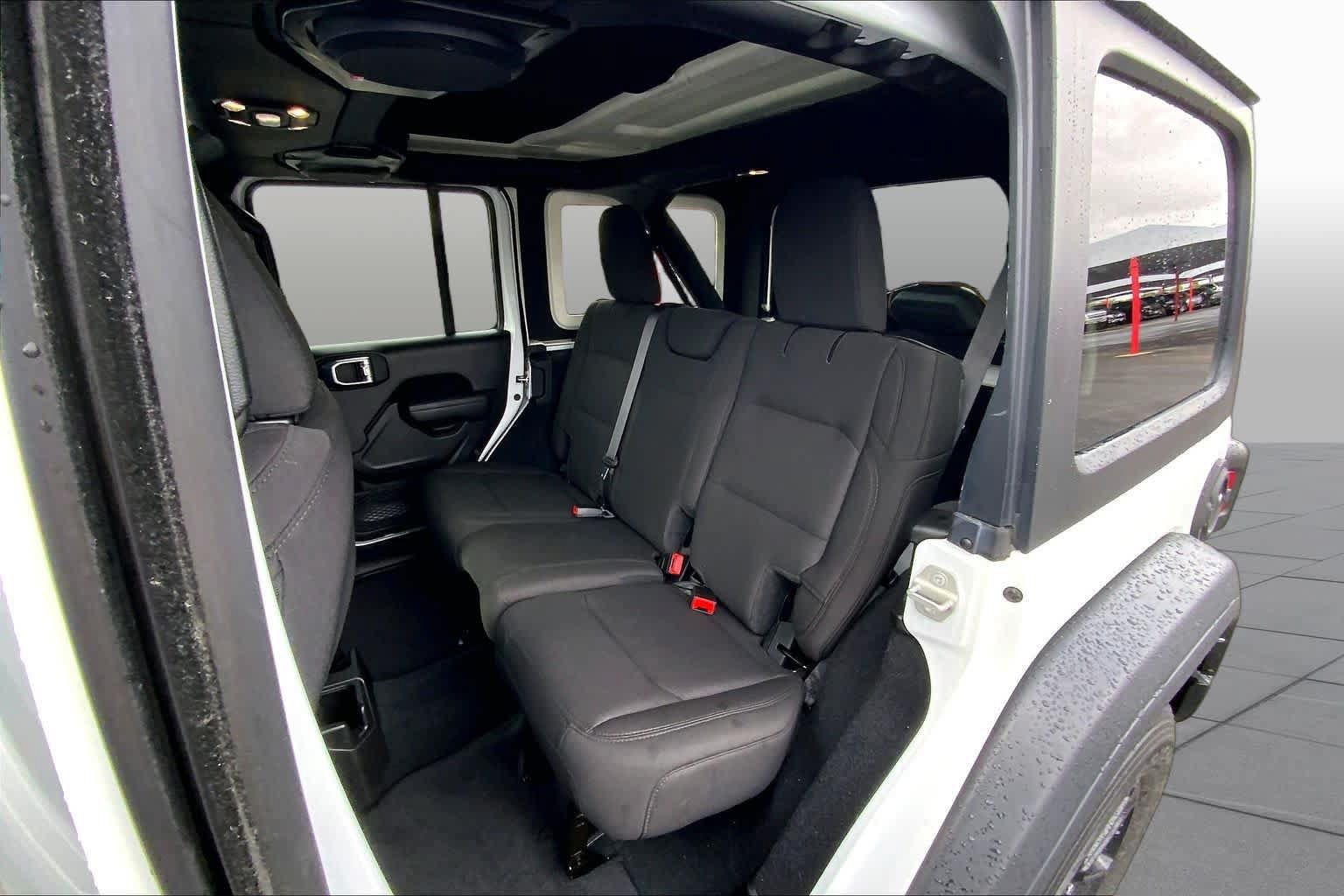 Used 2023 Jeep Wrangler Unlimited Sport AWD/4WD image 21