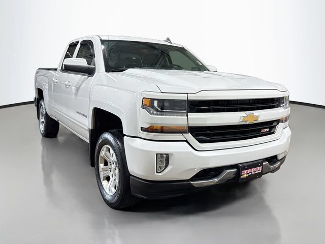Used 2017 Chevrolet Silverado 1500 LT w/ All Star Edition AWD/4WD image 3