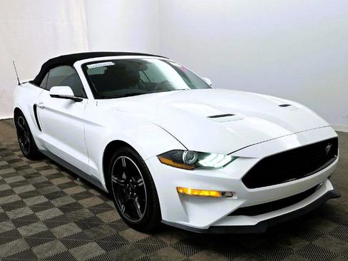 Used 2020 Ford Mustang GT Premium w/ Equipment Group 401A image 3