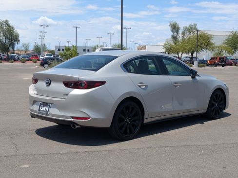 Used 2024 MAZDA MAZDA3 s FWD image 5