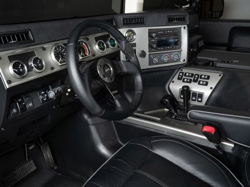 Used 2006 HUMMER H1 image 13