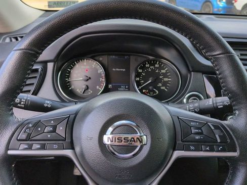 Used 2020 Nissan Rogue SV image 27