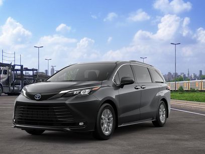 New 2025 Toyota Sienna XLE