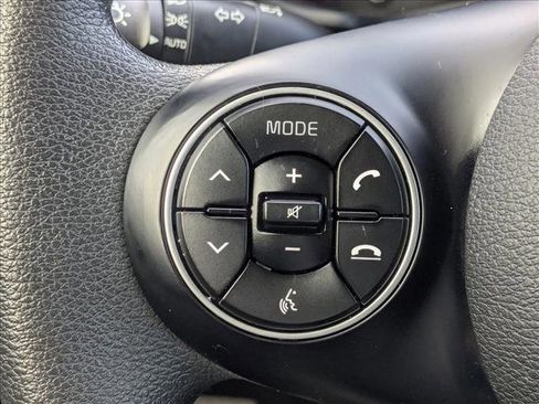 Used 2021 Kia Soul LX image 14