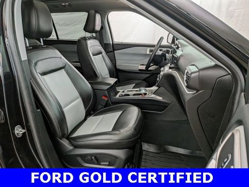 Certified 2022 Ford Explorer XLT w/ Equipment Group 202A image 24