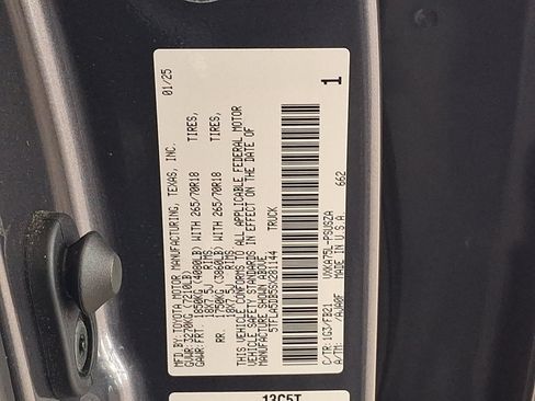 Used 2025 Toyota Tundra SR5 AWD/4WD image 28