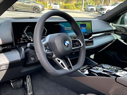 New 2026 BMW 530i 530i w/ M Sport Package image 8