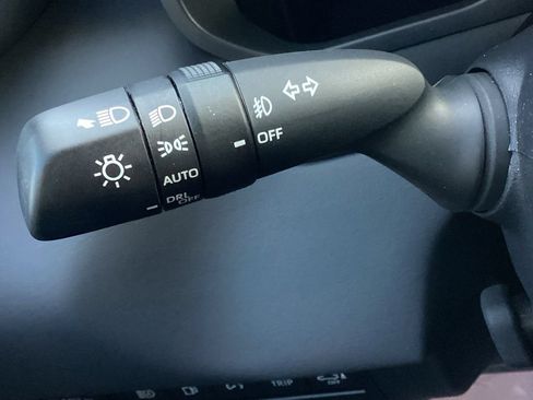 Used 2023 Toyota Tundra Platinum AWD/4WD image 22