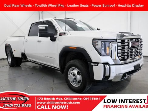 Used 2025 GMC Sierra 3500 Denali w/ Denali Reserve Package AWD/4WD image 1
