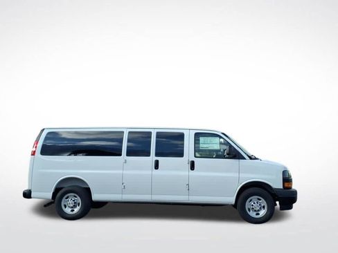 New 2026 Chevrolet Express 3500 LS RWD image 2
