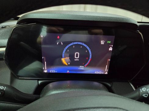 Used 2025 Chevrolet TrailBlazer ACTIV w/ Convenience Package FWD image 32