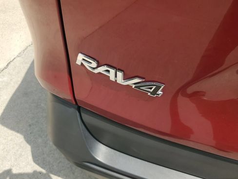 Used 2023 Toyota RAV4 XLE Premium AWD/4WD image 9
