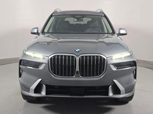Used 2024 BMW X7 xDrive40i w/ Parking Assistance Package image 8