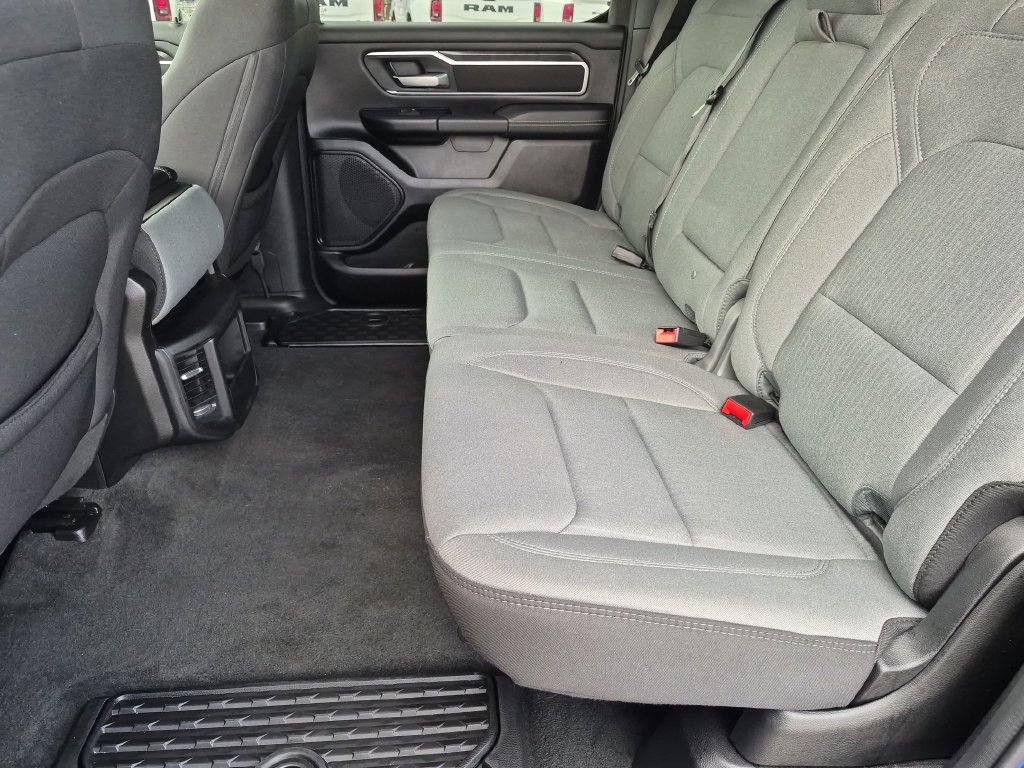 Used 2023 RAM 1500 Big Horn AWD/4WD image 25