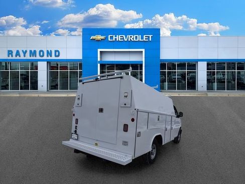New 2025 Chevrolet Express 3500 w/ Power Convenience Package RWD image 4