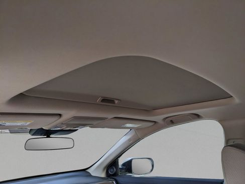 Used 2021 Honda CR-V EX image 16