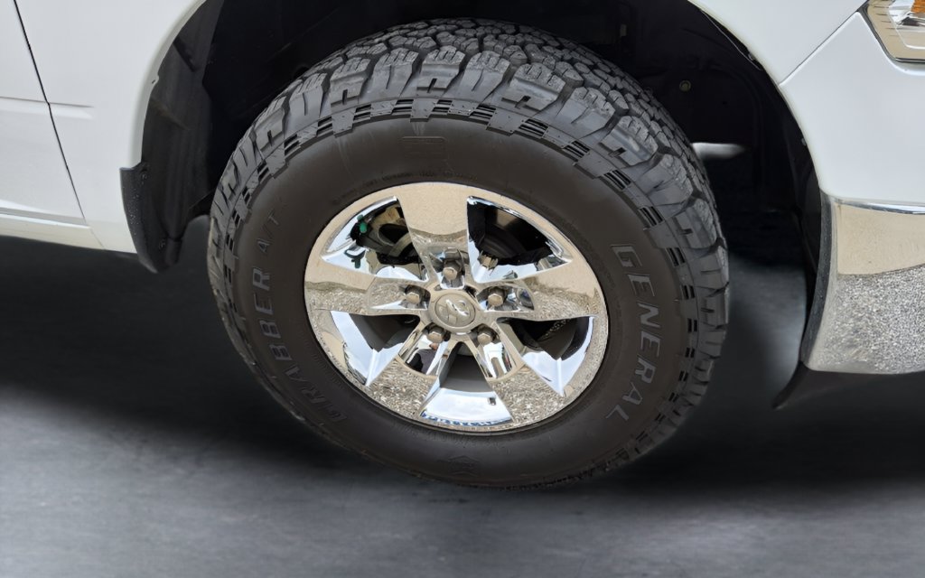 Used 2023 RAM 1500 Classic SLT w/ Electronics Group AWD/4WD image 47