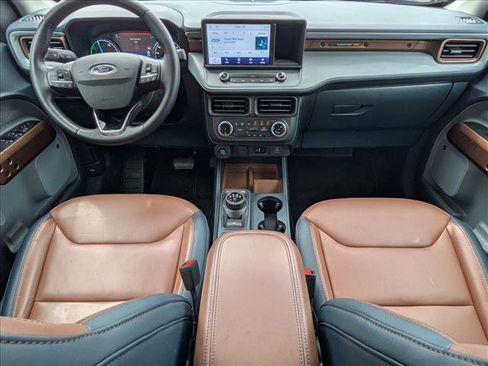 Certified 2024 Ford Maverick Lariat FWD image 17