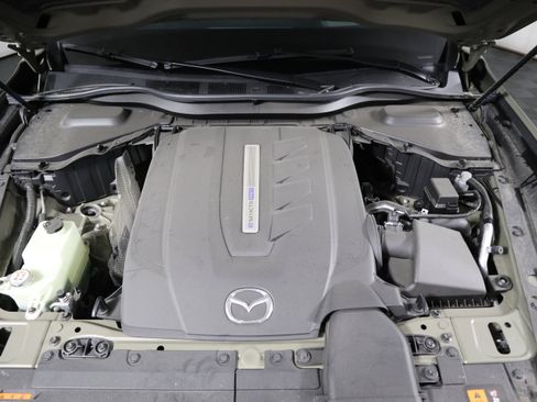 Certified 2025 MAZDA CX-70 Plug-In Hybrid w/ Premium Pkg image 13