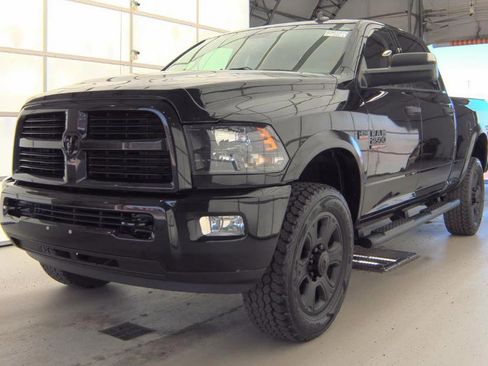 Used 2016 RAM 2500 Big Horn w/ Black Appearance Group AWD/4WD image 4