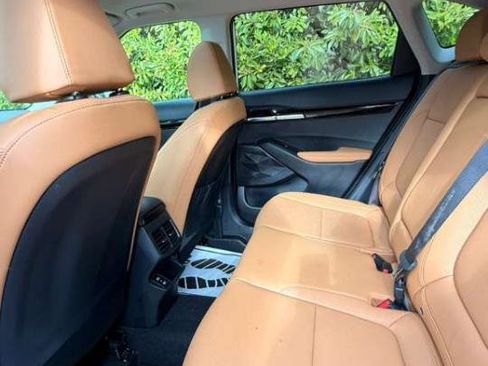 Used 2025 Kia Seltos EX w/ EX Sunroof Package FWD image 14