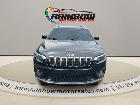 Used 2019 Jeep Cherokee Latitude w/ Popular Appearance Group FWD image 2