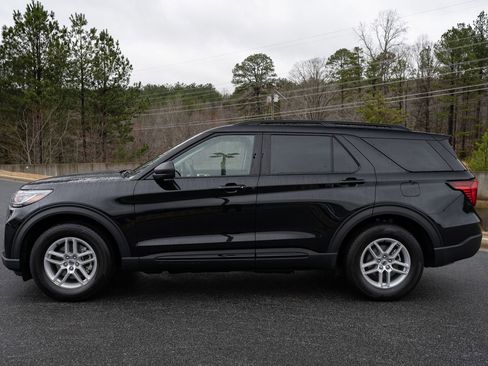 New 2026 Ford Explorer Active image 5