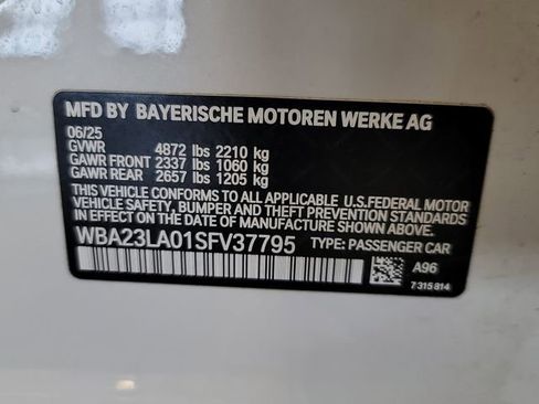 Used 2025 BMW 330i xDrive Sedan AWD/4WD image 32