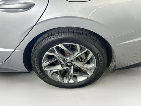 Used 2020 Hyundai Sonata SEL w/ Premium + Sunroof Package FWD image 11