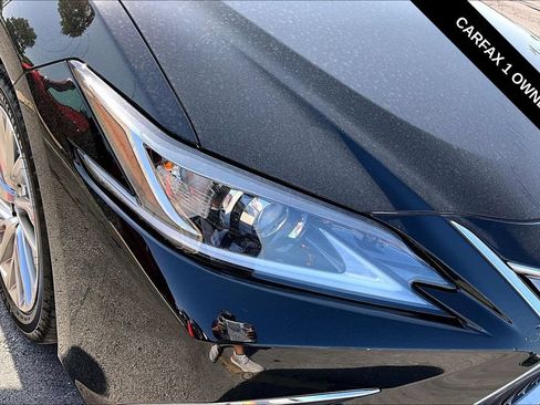 Used 2021 Lexus ES 300h w/ Accessory Package 2 FWD image 31