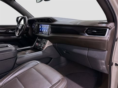 Used 2021 GMC Yukon Denali w/ LPO, Illumination Package image 33