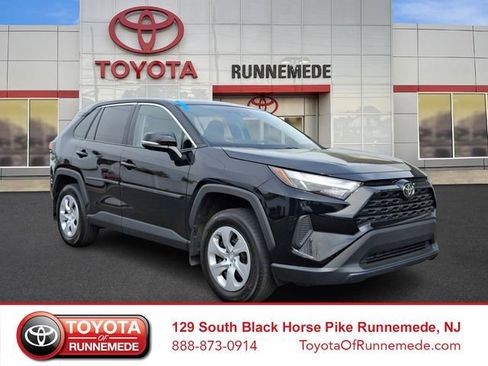 Certified 2024 Toyota RAV4 LE AWD/4WD image 1