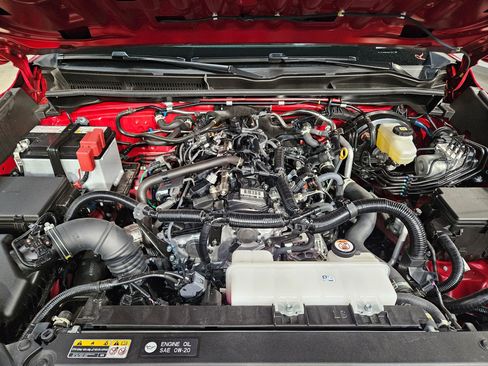 Certified 2025 Toyota 4Runner SR5 AWD/4WD image 19