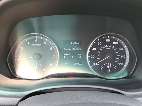 Used 2018 Hyundai Elantra GT FWD image 18
