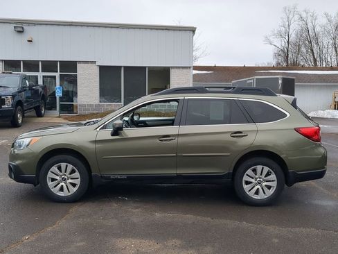 Used 2016 Subaru Outback 2.5i Premium image 7
