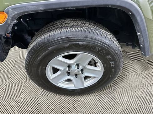 Used 2022 Jeep Gladiator Sport image 9