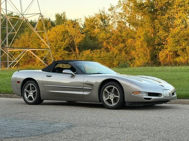 Used 2002 Chevrolet Corvette Convertible w/ Preferred Equipment Group2 RWD image 4