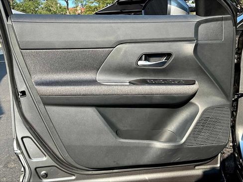 New 2025 Nissan Kicks SV image 10