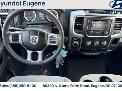 Used 2024 RAM 1500 Classic SLT image 17