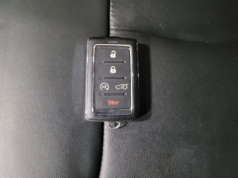 Used 2023 Jeep Grand Cherokee Limited w/ Trailer Tow Prep Group (B) image 32