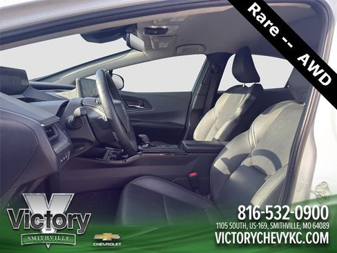 Used 2024 Toyota Prius Limited image 9