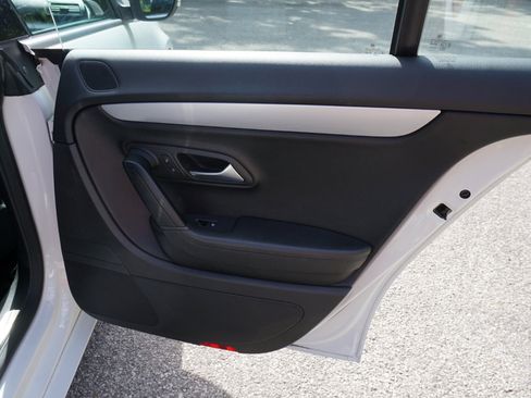 Used 2016 Volkswagen CC Sport image 23