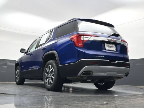 Used 2023 GMC Acadia SLE w/ Driver Convenience Package FWD image 36