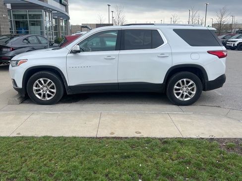 Used 2018 Chevrolet Traverse LT image 1