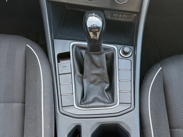 Certified 2023 Volkswagen Jetta Sport FWD image 19