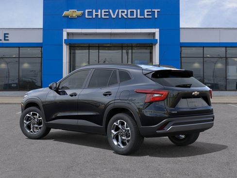 New 2026 Chevrolet Trax LT FWD image 3