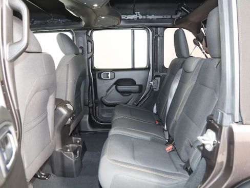 Used 2024 Jeep Wrangler Unlimited Sport AWD/4WD image 45