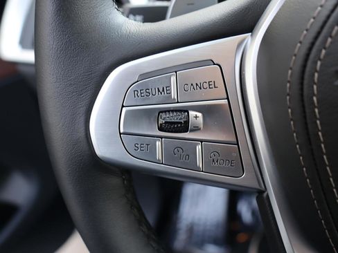 Used 2024 BMW X7 xDrive40i image 14